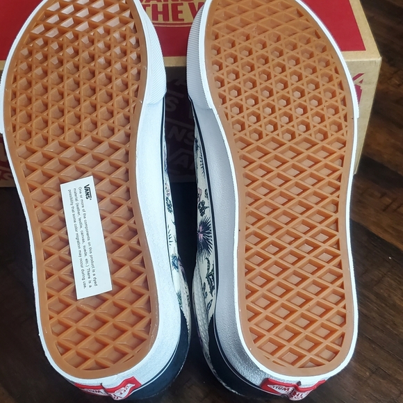 Vans Old Skool Paradise Floral Women Size 6, Men Size 4.5 - Picture 6 of 8